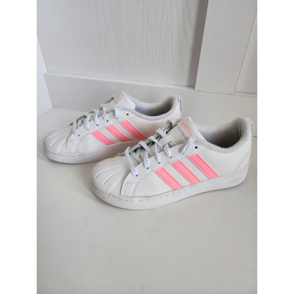 Adidas Streetcheck Pink / White Tennis Shoe Sneaker Size 3 Youth - Picture 1 of 9